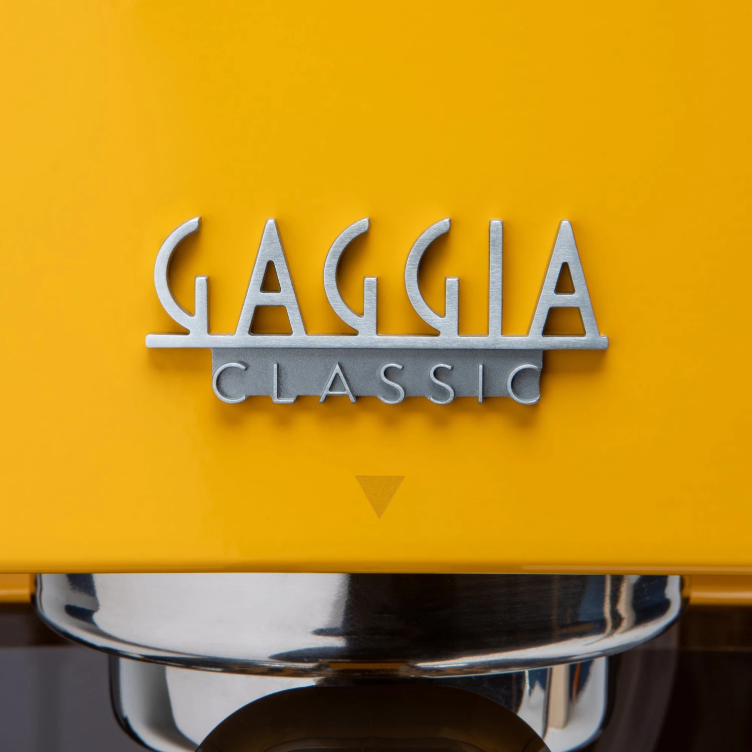 Gaggia Classic Evo Pro Espresso Machine In Sunshine Yellow With Walnut 7 Gaggia Classic Evo Pro Espresso Machine In Sunshine Yellow With Walnut - Image 5