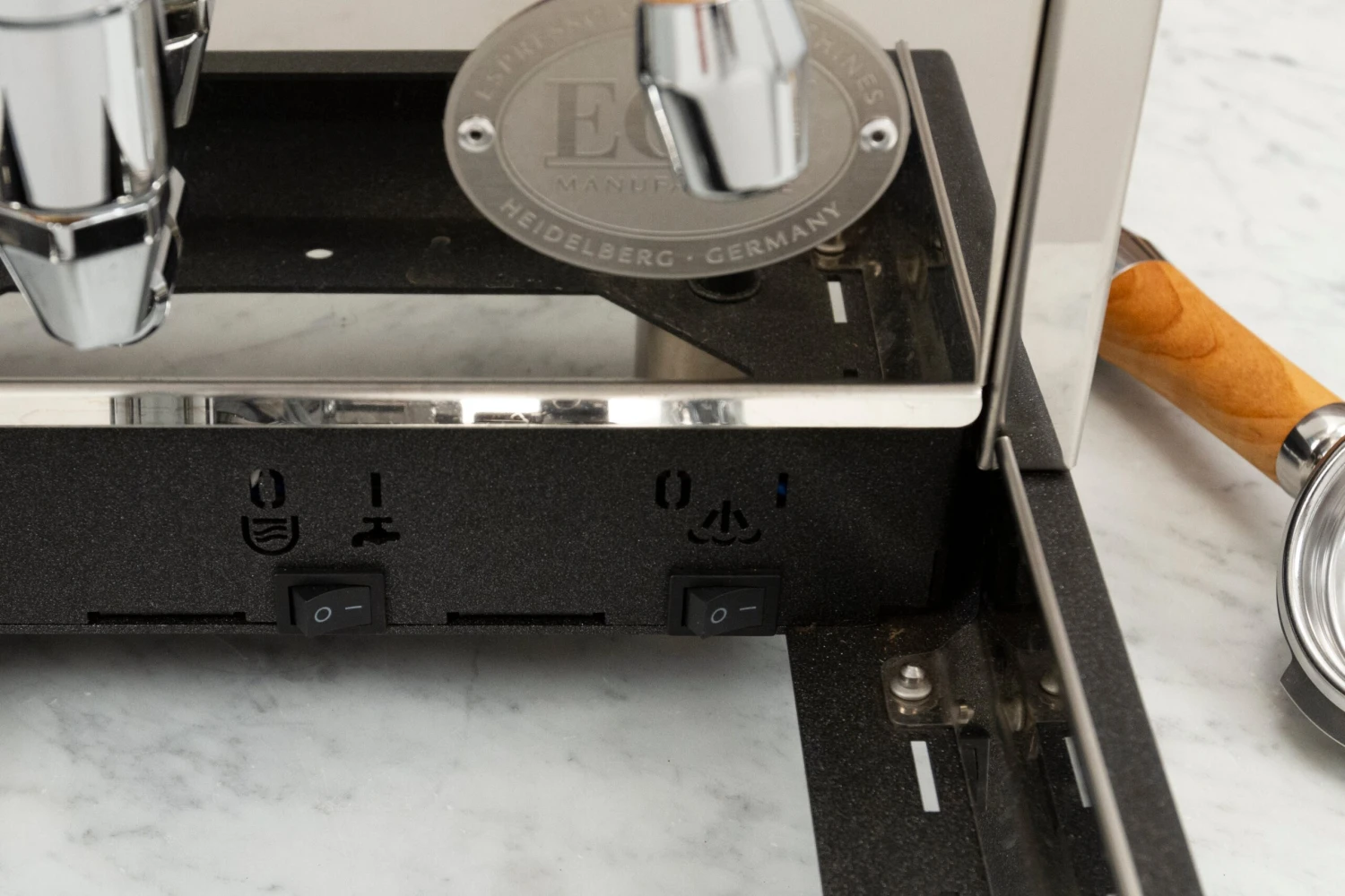 ECM Synchronika Espresso Machine - Olive Wood 8 ECM Synchronika Espresso Machine - Olive Wood - Image 6