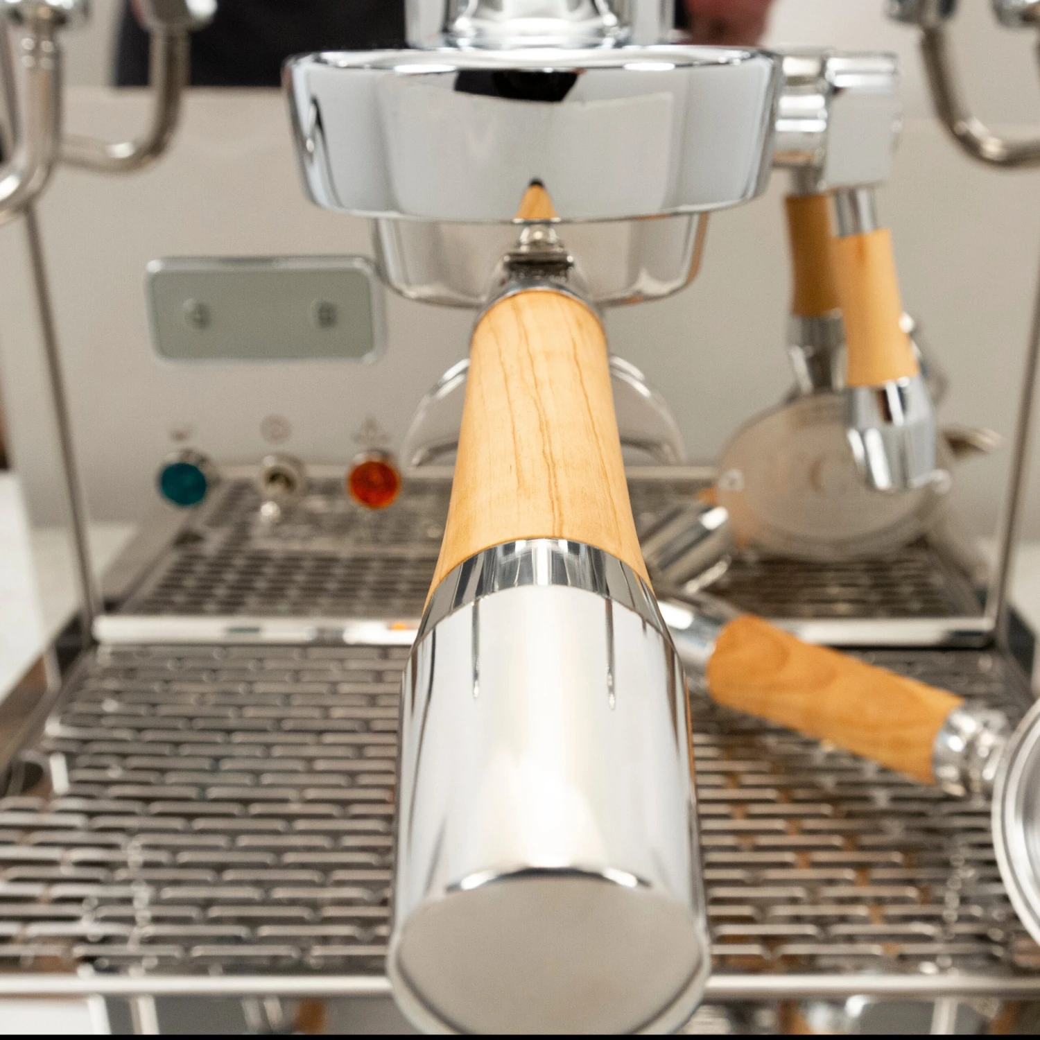 ECM Synchronika Espresso Machine - Olive Wood 17 ECM Synchronika Espresso Machine - Olive Wood - Image 15