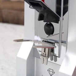 Eureka Mignon Magnifico Coffee Grinder In Polished Natural Silver -Coffee Series Shop IMG 6067 1