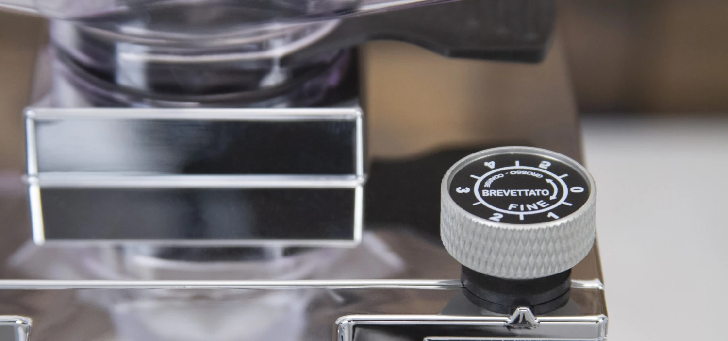 Eureka Mignon Magnifico Coffee Grinder In Blue 15 Eureka Mignon Magnifico Coffee Grinder In Blue - Image 13