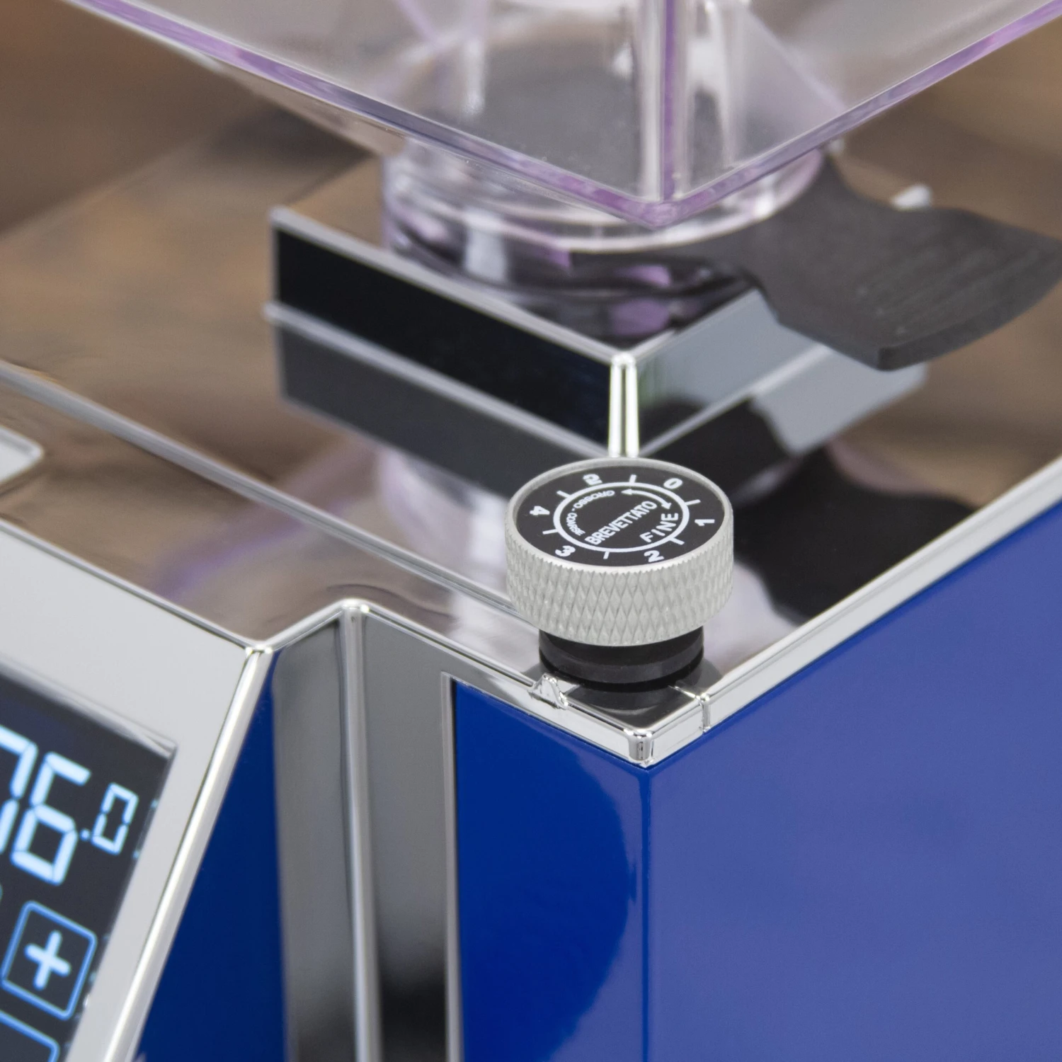 Eureka Mignon Magnifico Coffee Grinder In Blue 11 Eureka Mignon Magnifico Coffee Grinder In Blue - Image 9