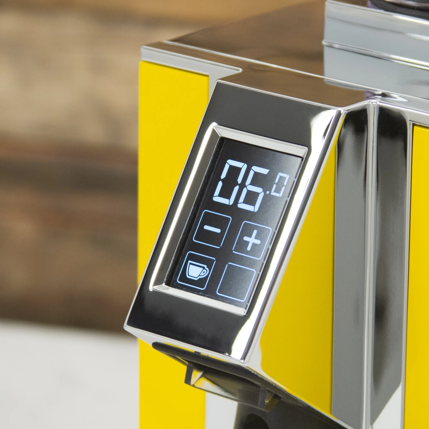 Eureka Mignon Specialita Espresso Grinder In Yellow 7 Eureka Mignon Specialita Espresso Grinder In Yellow - Image 5