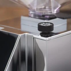 Eureka Mignon Silenzio Espresso Grinder In Dubai Gold -Coffee Series Shop IMG 6921 08d2cbb2 cd65 4a9c bc3b 1fc9d1e34747