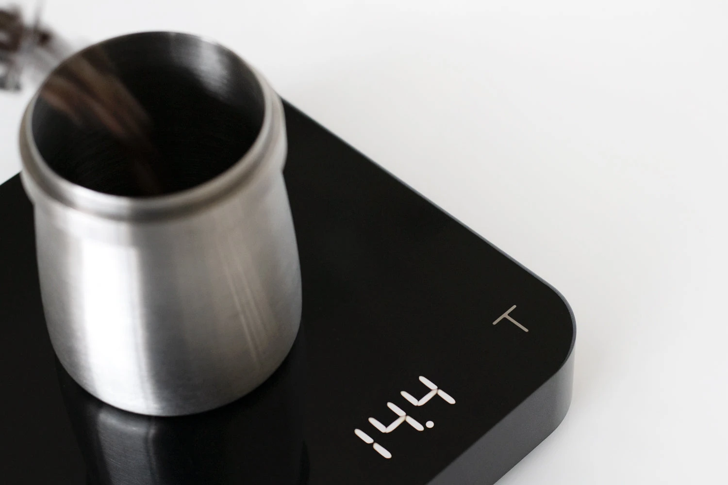 Acaia Pearl Coffee Scale In Pitch Black 5 Acaia Pearl Coffee Scale In Pitch Black - Image 3