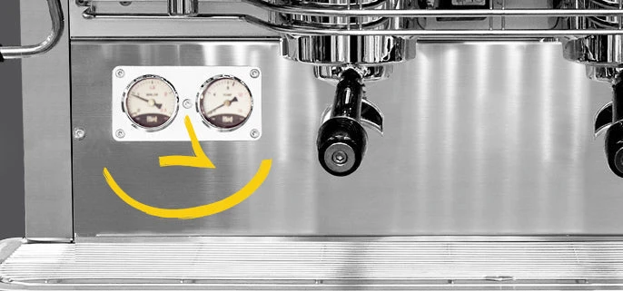 Dalla Corte XT Classic Espresso Machine - 3-Group White Oak 7 Dalla Corte XT Classic Espresso Machine - 3-Group White Oak - Image 5