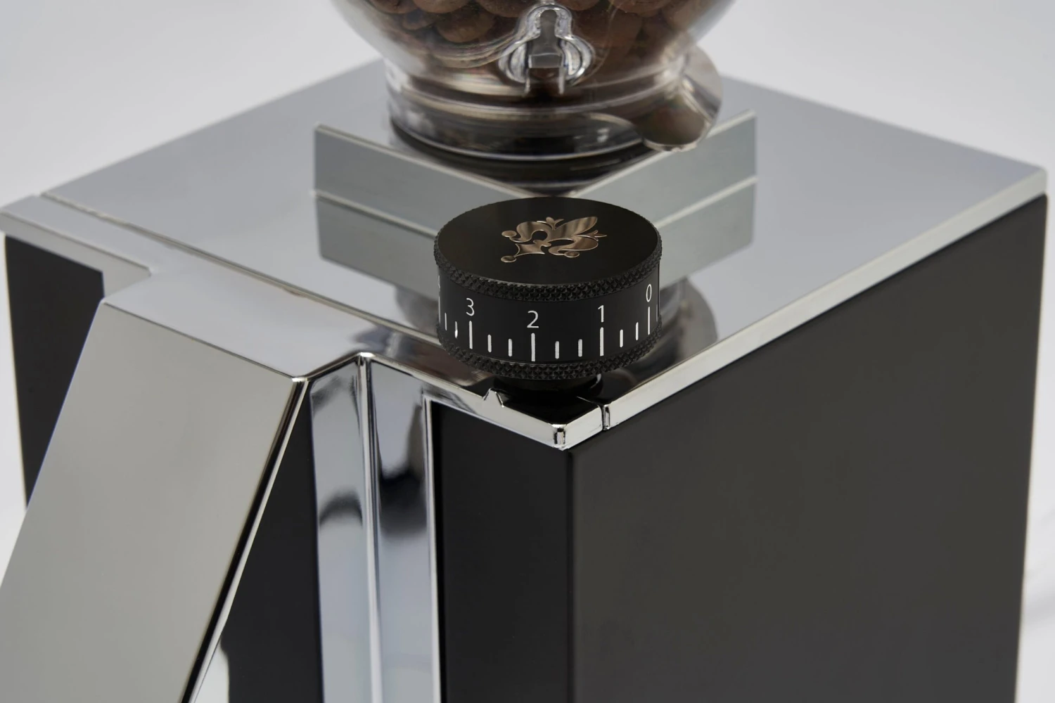 Eureka Mignon Zero Single Dose Coffee Grinder - White 5 Eureka Mignon Zero Single Dose Coffee Grinder - White - Image 3