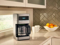 Braun KF7150BK BrewSense Coffee Maker In Black/Stainless 8 Braun KF7150BK BrewSense Coffee Maker In Black/Stainless -Coffee Series Shop braun brewsense kf7170si lifestyle