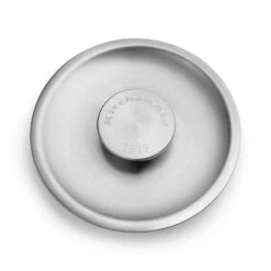 KitchenAid® Cold Brew Coffee Maker - 14 Cup 41 KitchenAid® Cold Brew Coffee Maker - 14 Cup -Coffee Series Shop kitchenaidcoldbrewmakerdetail3 70723a7a 1f22 409c b8ca 7ef39ace44c7