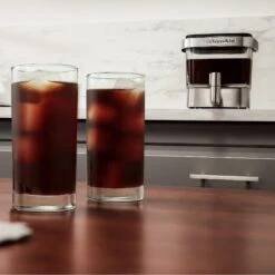 KitchenAid® Cold Brew Coffee Maker - 14 Cup 31 KitchenAid® Cold Brew Coffee Maker - 14 Cup -Coffee Series Shop kitchenaidcoldbrewmakerlifestyle10 27b17761 28a6 400f ae52 bc6ceac604ce