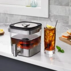 KitchenAid® Cold Brew Coffee Maker - 14 Cup 29 KitchenAid® Cold Brew Coffee Maker - 14 Cup -Coffee Series Shop kitchenaidcoldbrewmakerlifestyle8 502e7ad8 45dd 4143 8bf5 f0b54f143bad