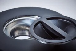 Ratio Six Coffee Maker - Matte Black -Coffee Series Shop ratio6 black detail D1