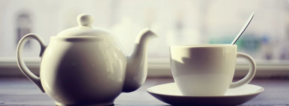 Yama 24 Oz "Sassy" Tea Kettle 5 Yama 24 Oz "Sassy" Tea Kettle - Image 3